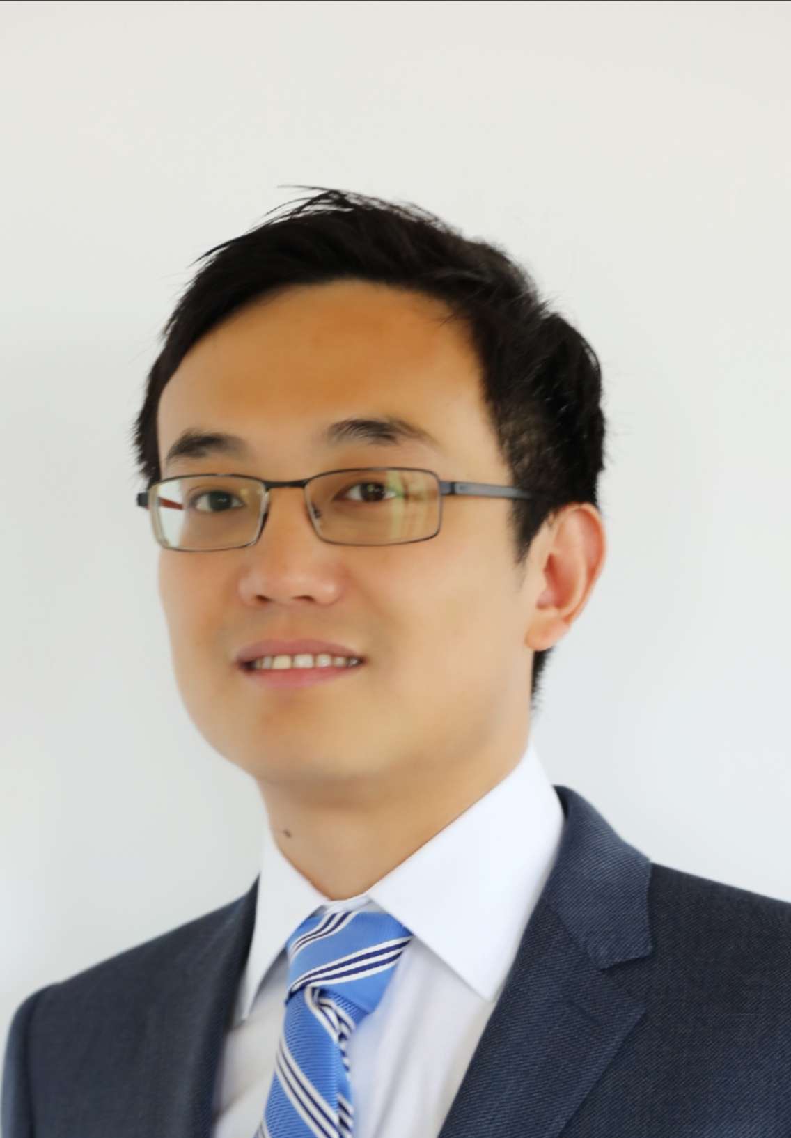 Prof Dong Lou